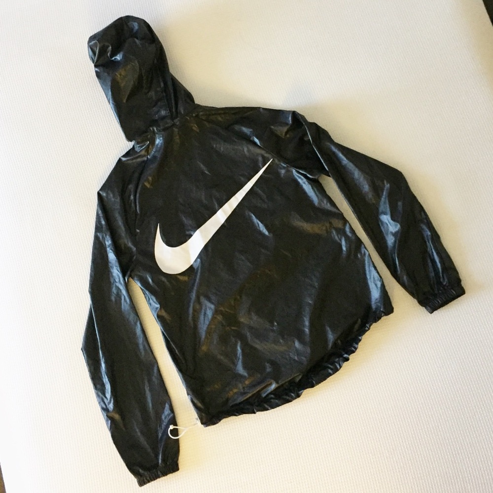 Nike Packable Swoosh Jacket NSW Women’s 872051-010 - Picture 7 of 8